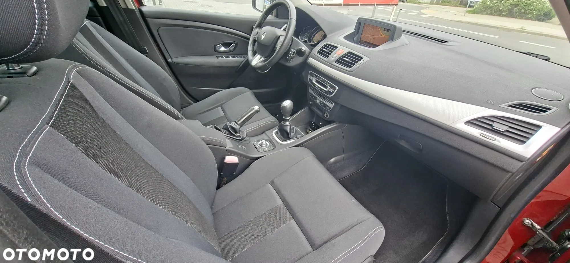 Renault Megane TCe 180 GT - 8