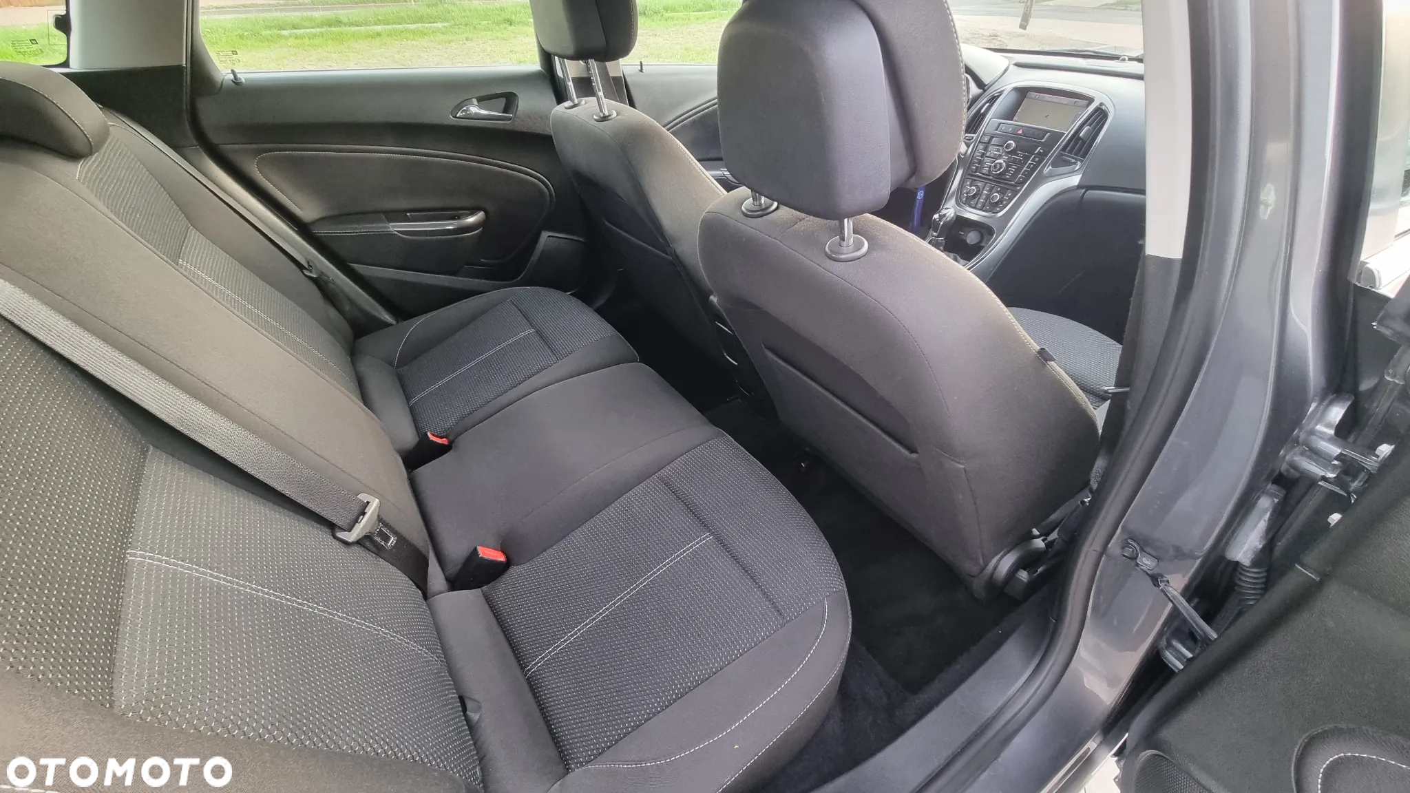 Opel Astra 1.4 EcoFLEX Sport - 24