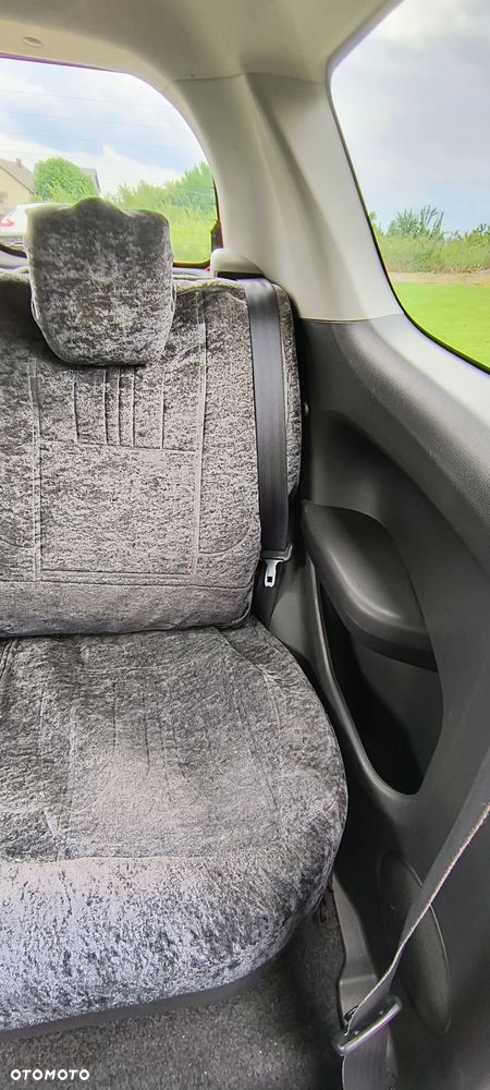 Suzuki Swift 1.3 Sakura - 11