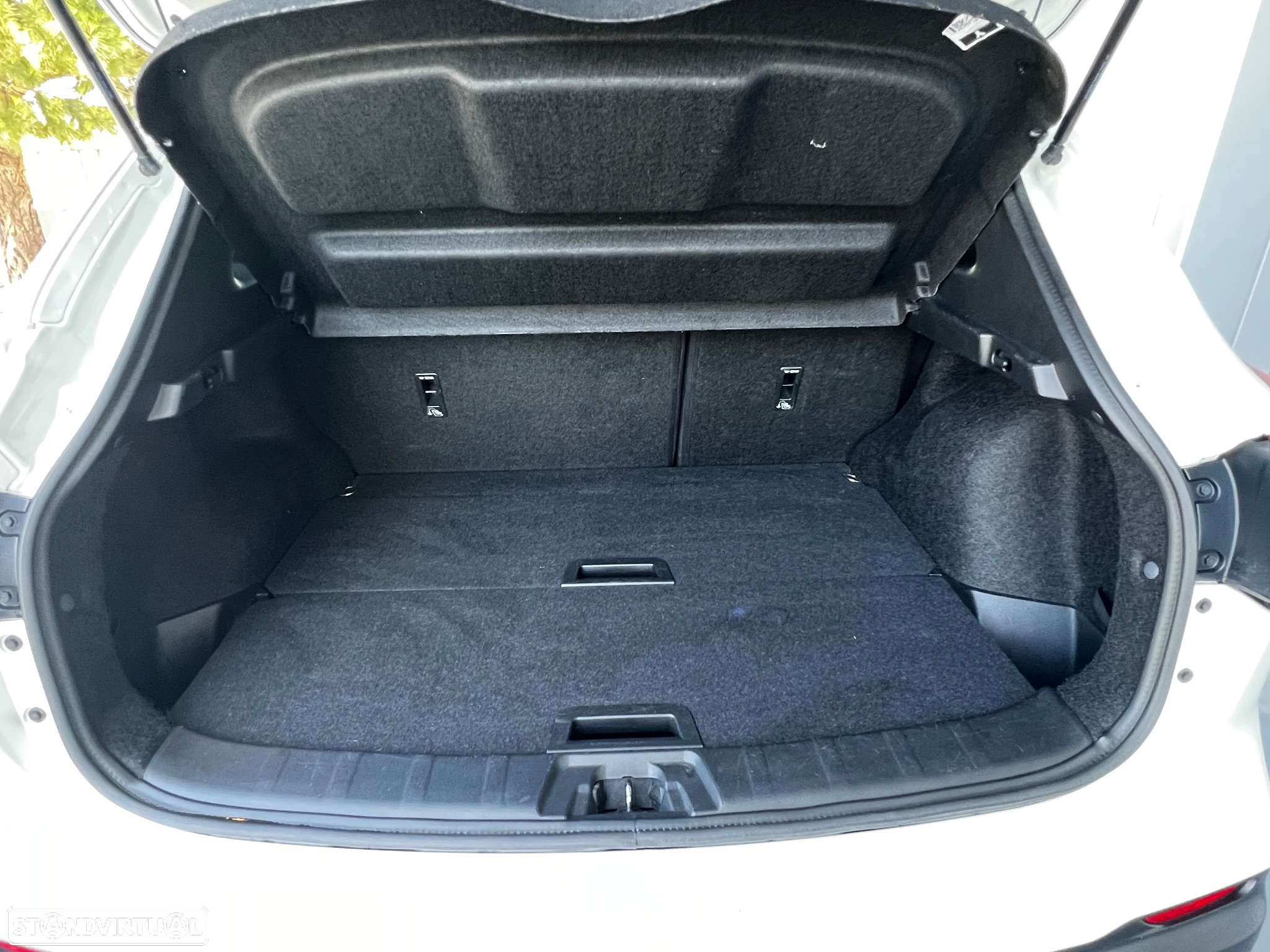 Nissan Qashqai 1.5 dCi N-Connecta J18+Led - 18