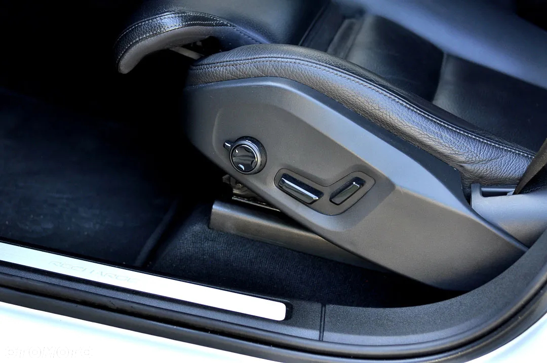 Volvo XC 60 T8 Twin Engine AWD Geartronic Inscription - 21