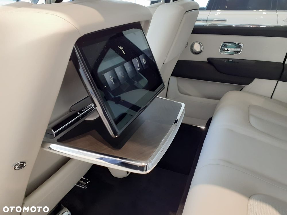 Rolls-Royce Cullinan - 10