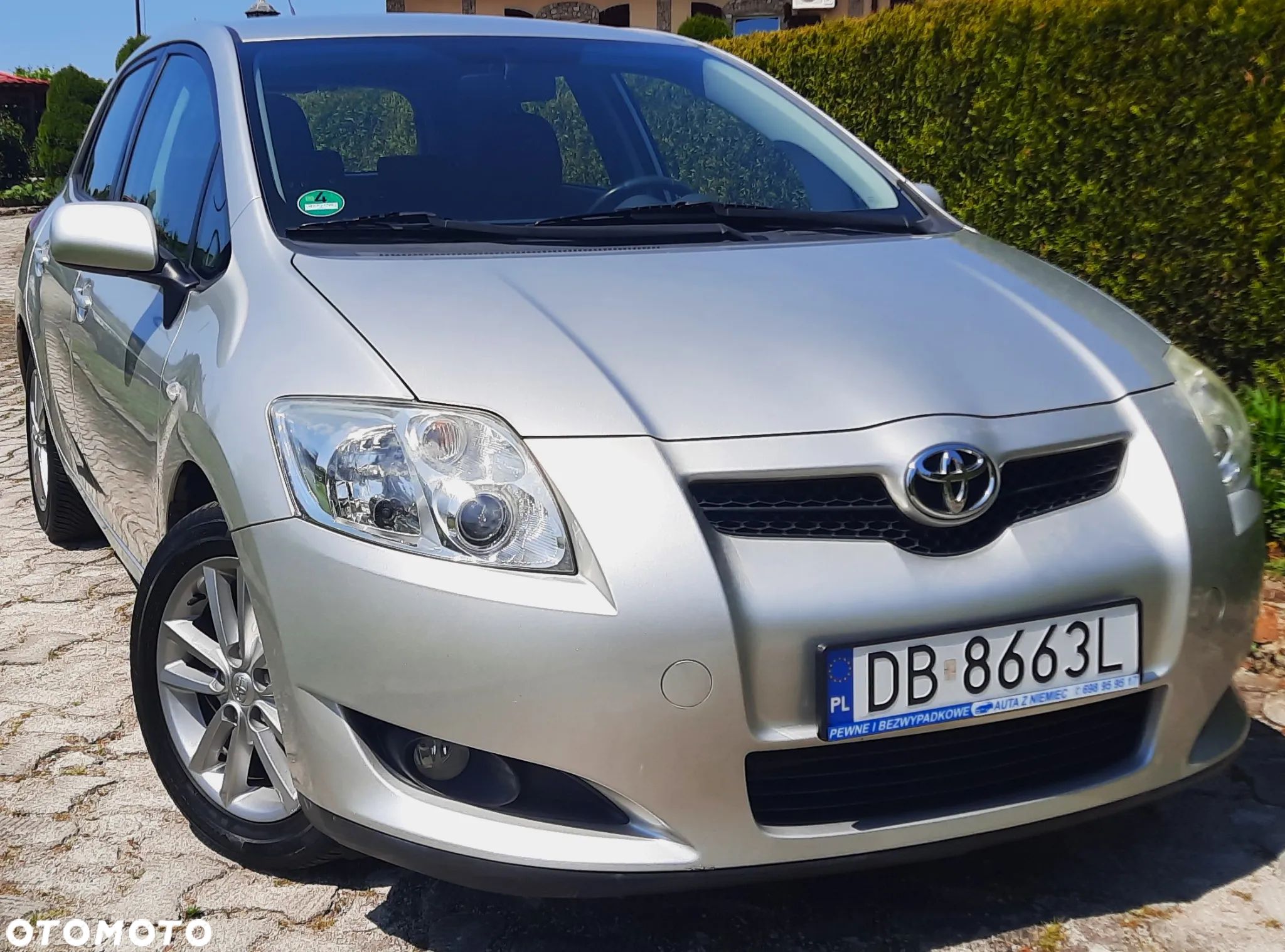 Toyota Auris 1.4 VVT-i Team - 1
