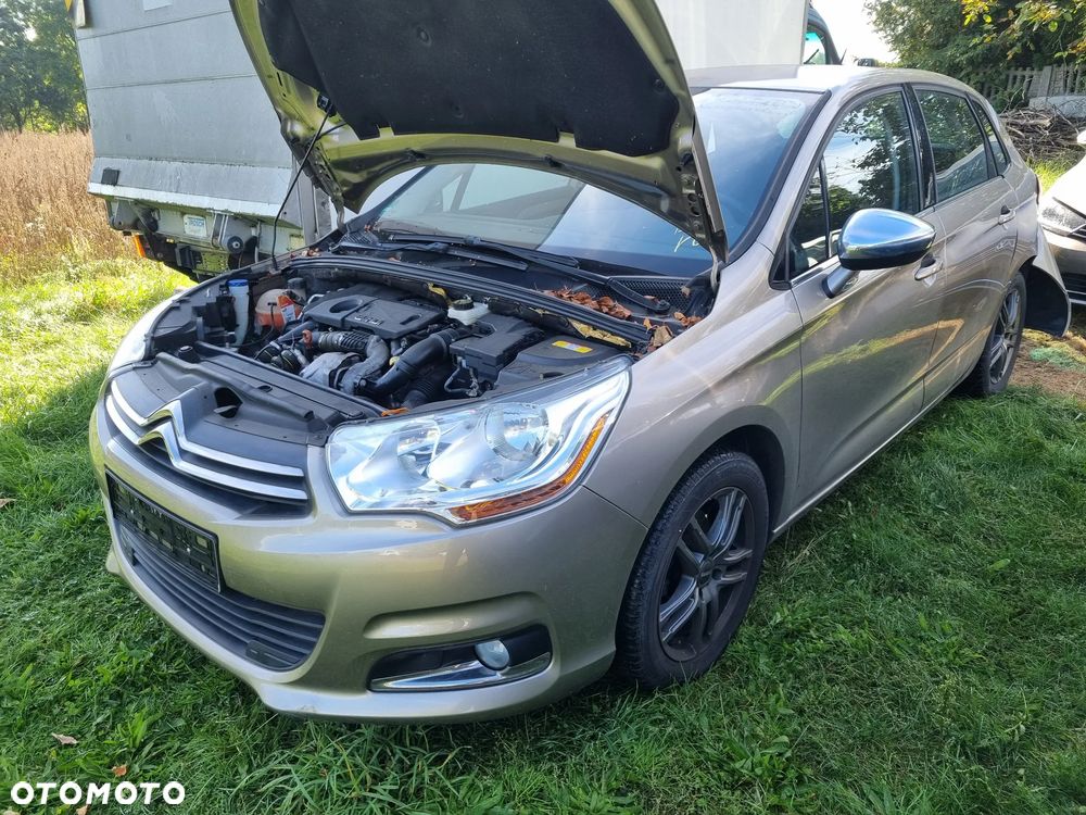 Citroën C4 e-HDi 115 Selection - 16