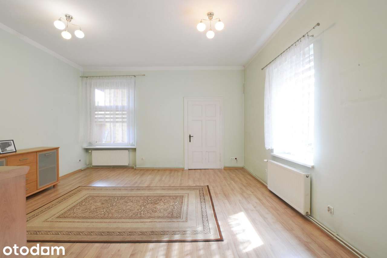 1 piętro, zadbana kamienica, 90 m2