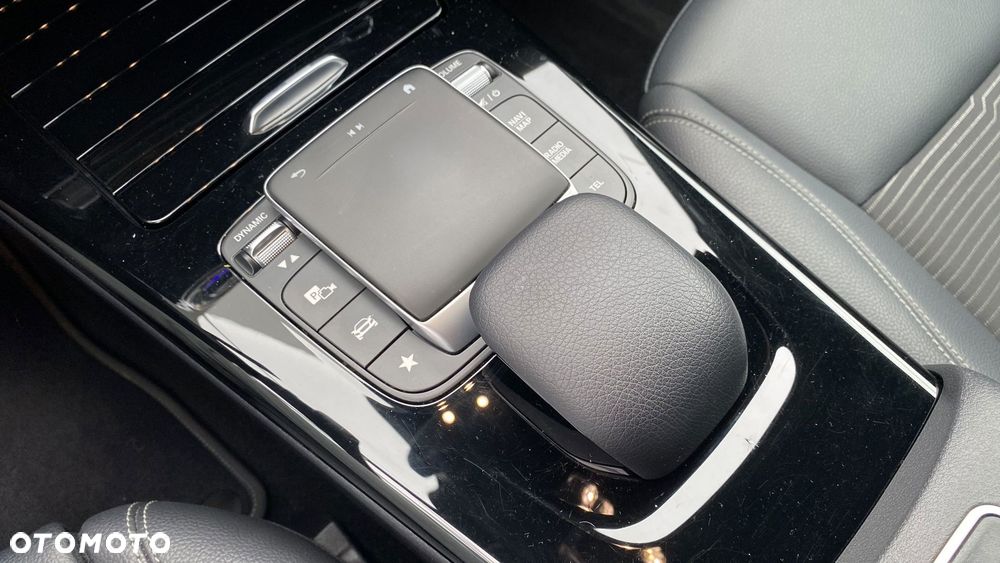 Mercedes-Benz Klasa A 200 d Progressive 8G-DCT - 17