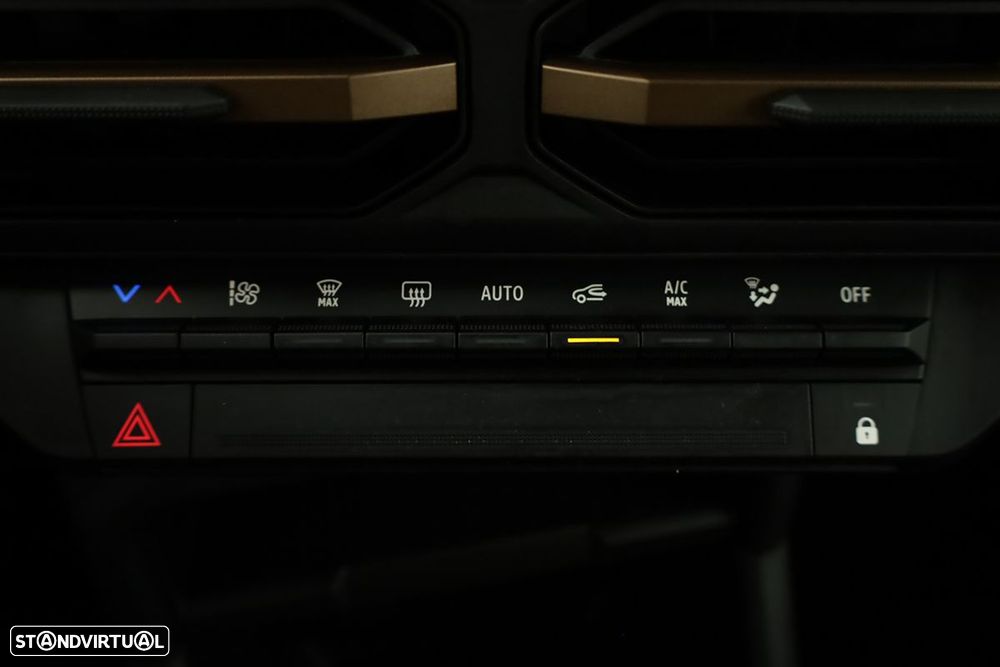 Dacia Duster 1.6 Hybrid Extreme - 12