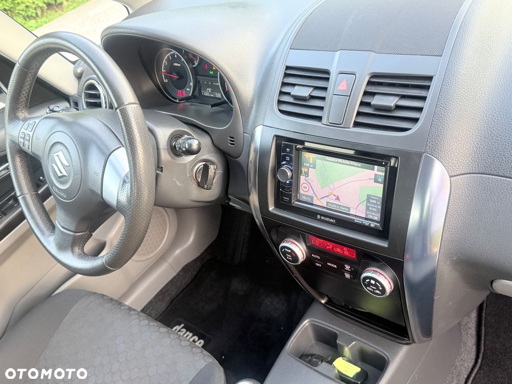 Suzuki SX4 1.6 VVT 4x4 Style - 5