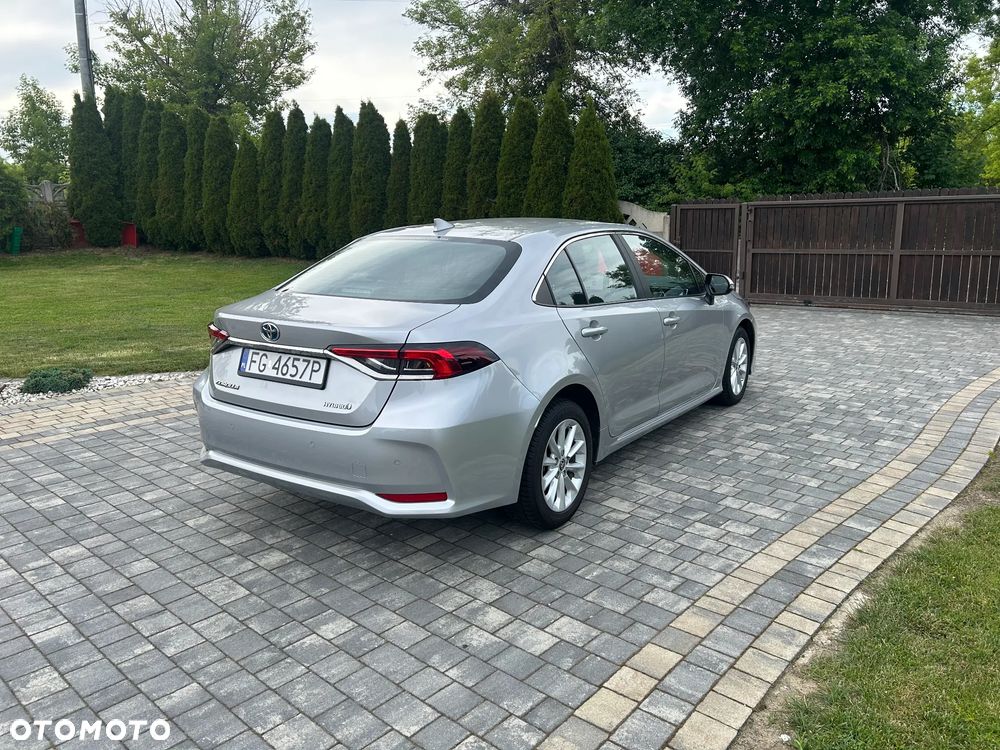 Toyota Corolla 1.8 Hybrid Comfort - 12