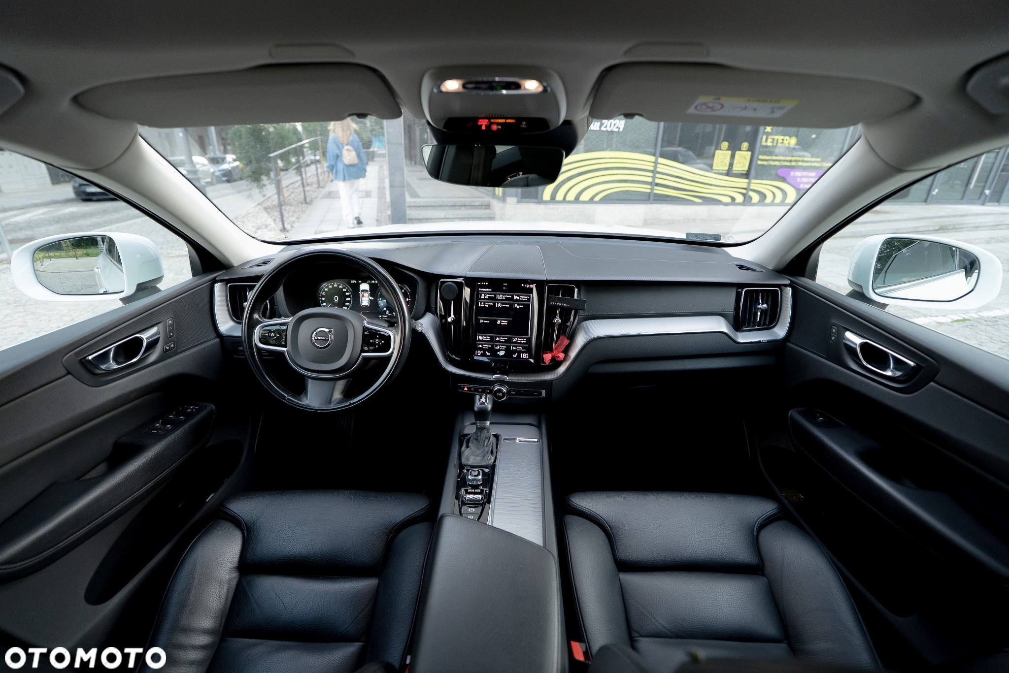 Volvo XC 60 D5 AWD Inscription - 18
