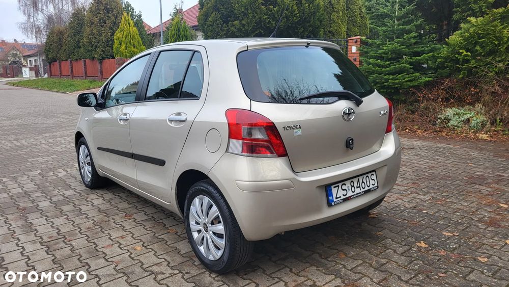 Toyota Yaris - 5