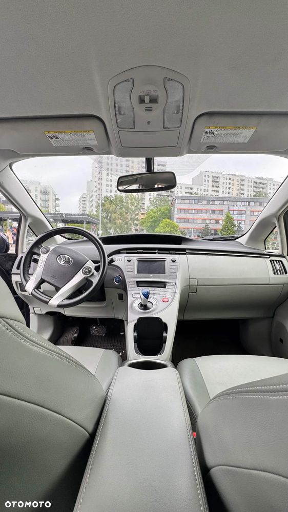 Toyota Prius 1.8 Hybrid Prestige - 11