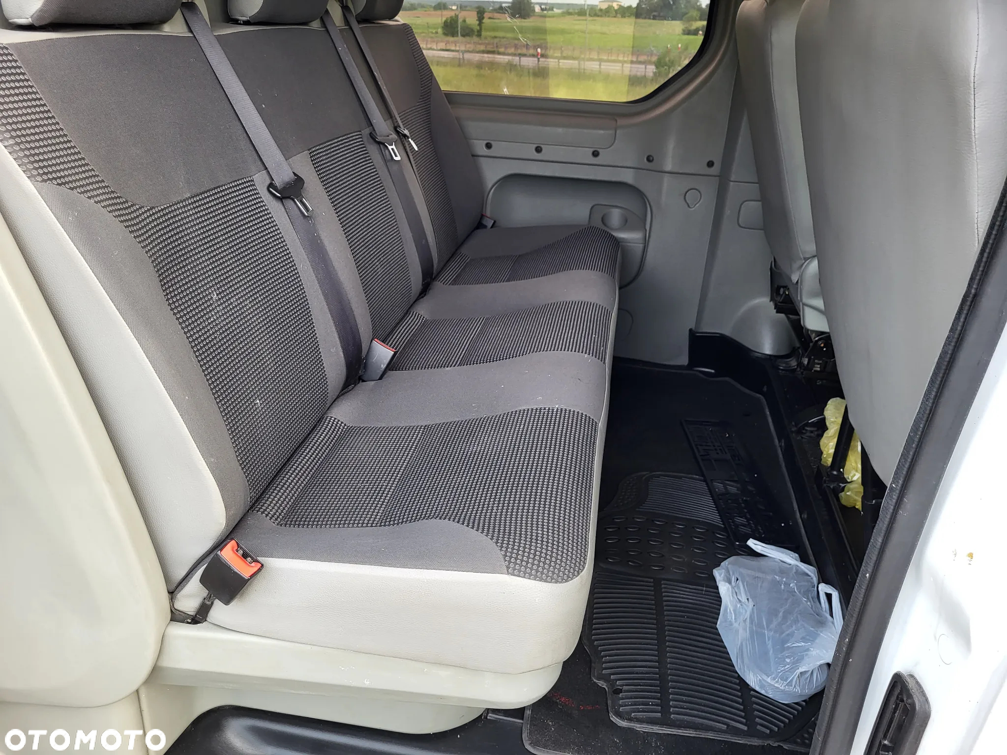 Opel VIVARO - 13
