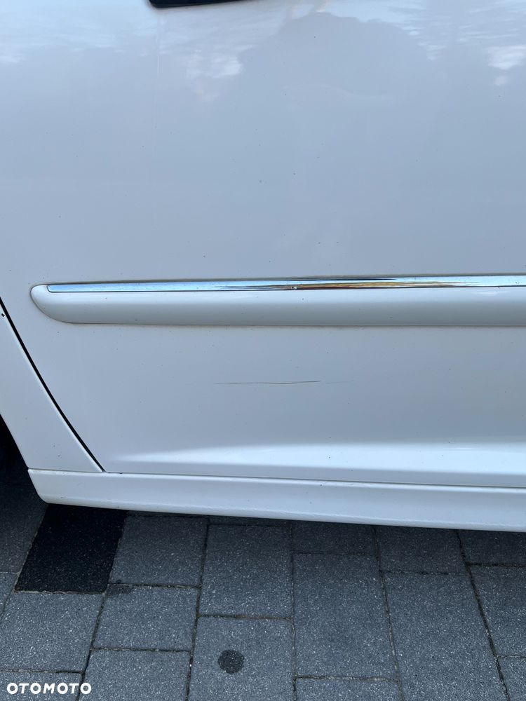 Peugeot 207 1.4 HDi U Move - 9