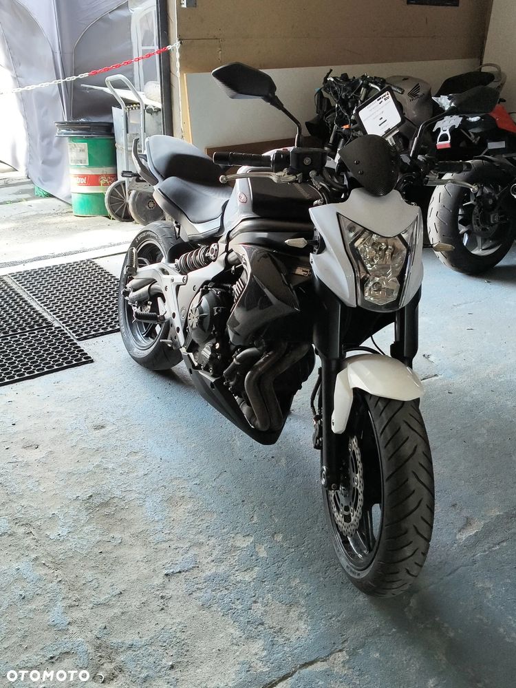 Kawasaki ER - 1