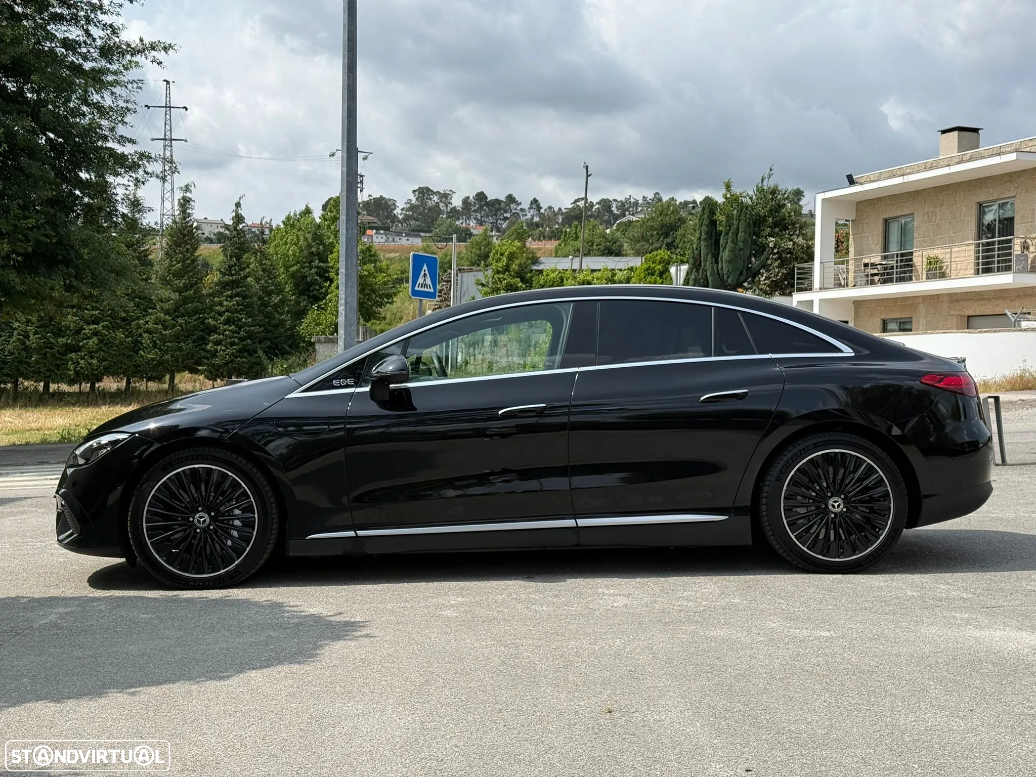 Mercedes-Benz EQE - 6