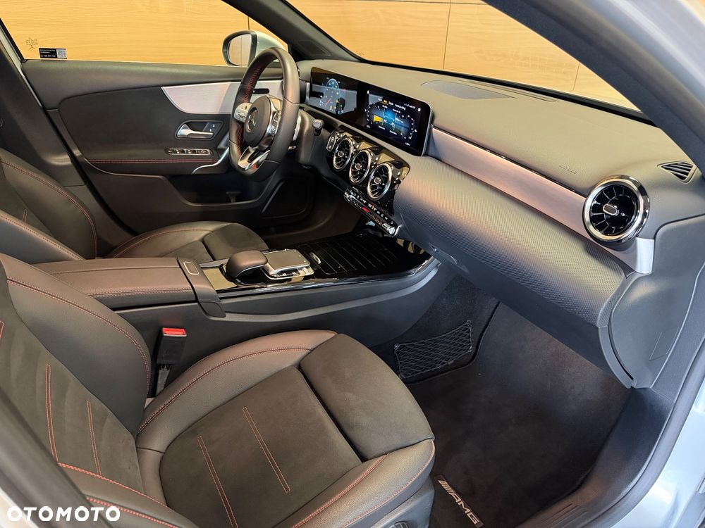 Mercedes-Benz Klasa A 250 AMG Line 7G-DCT - 11