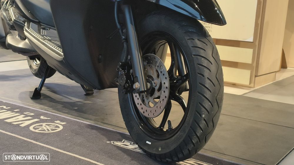 Yamaha RayZR 125 - 3