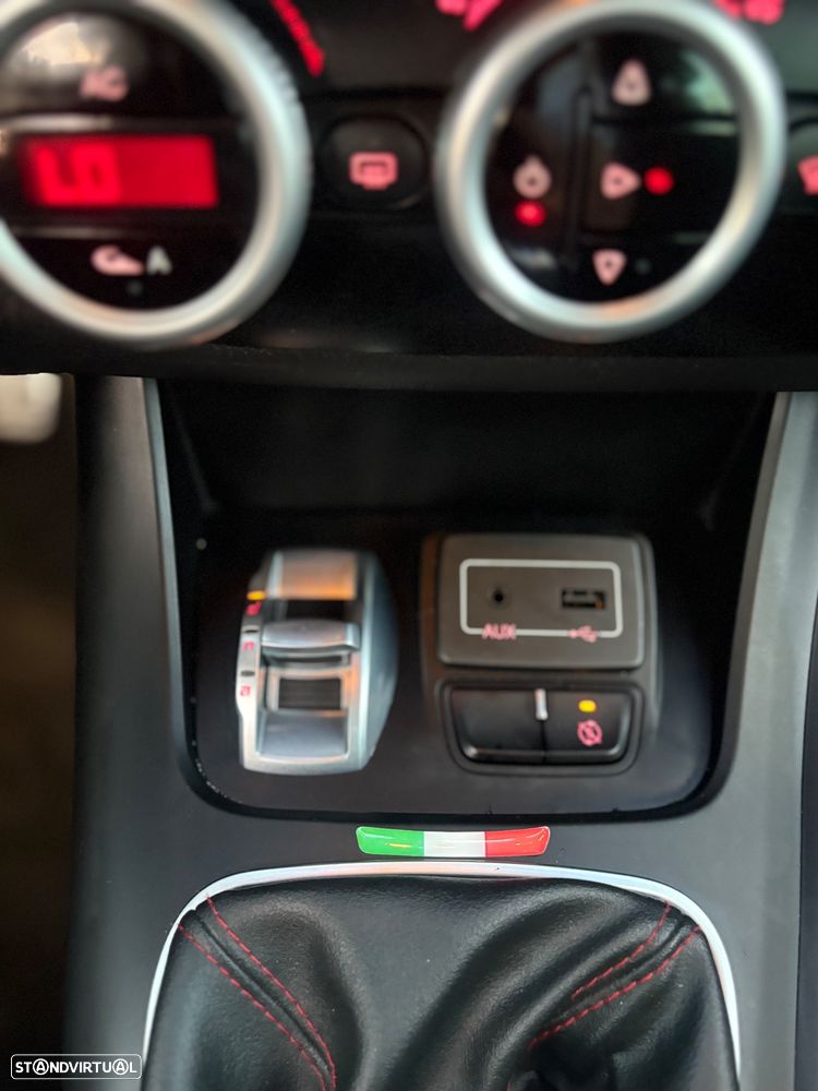Alfa Romeo Giulietta 1.6 JTDm Sprint Speciale 57X - 12