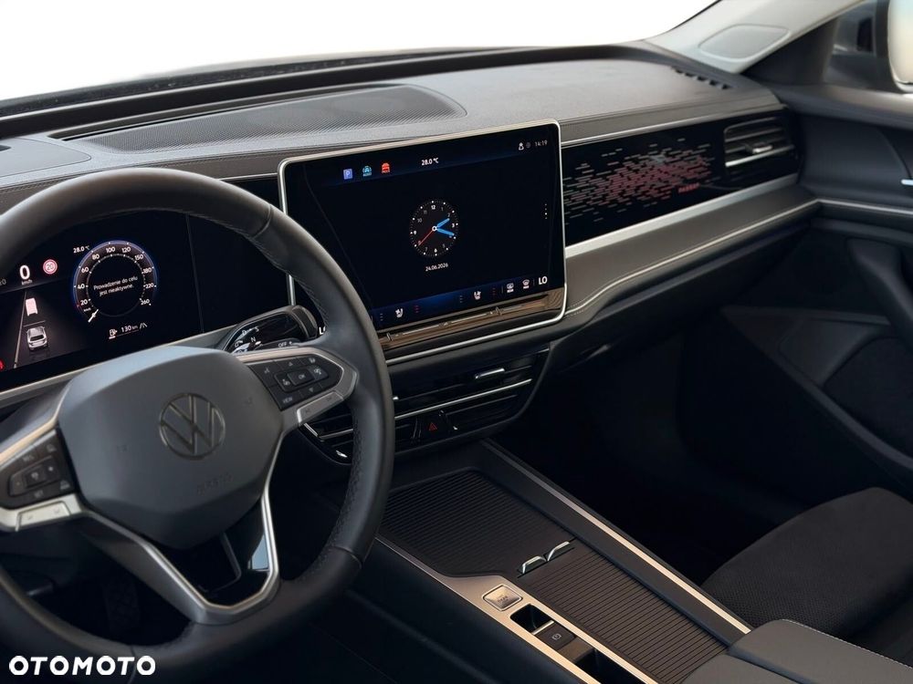 Volkswagen Passat - 13