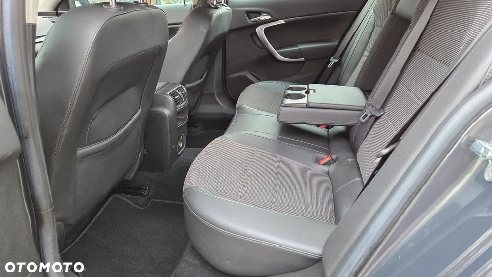 Opel Insignia 1.6 T Cosmo - 27