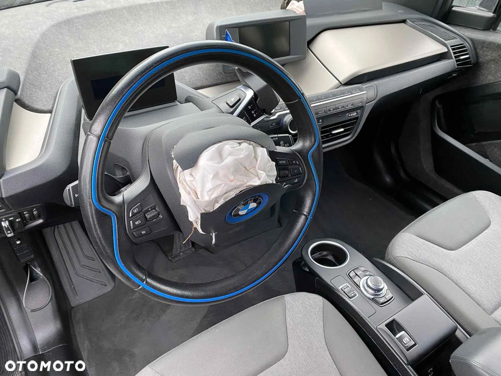 BMW i3 (60 Ah) - 18