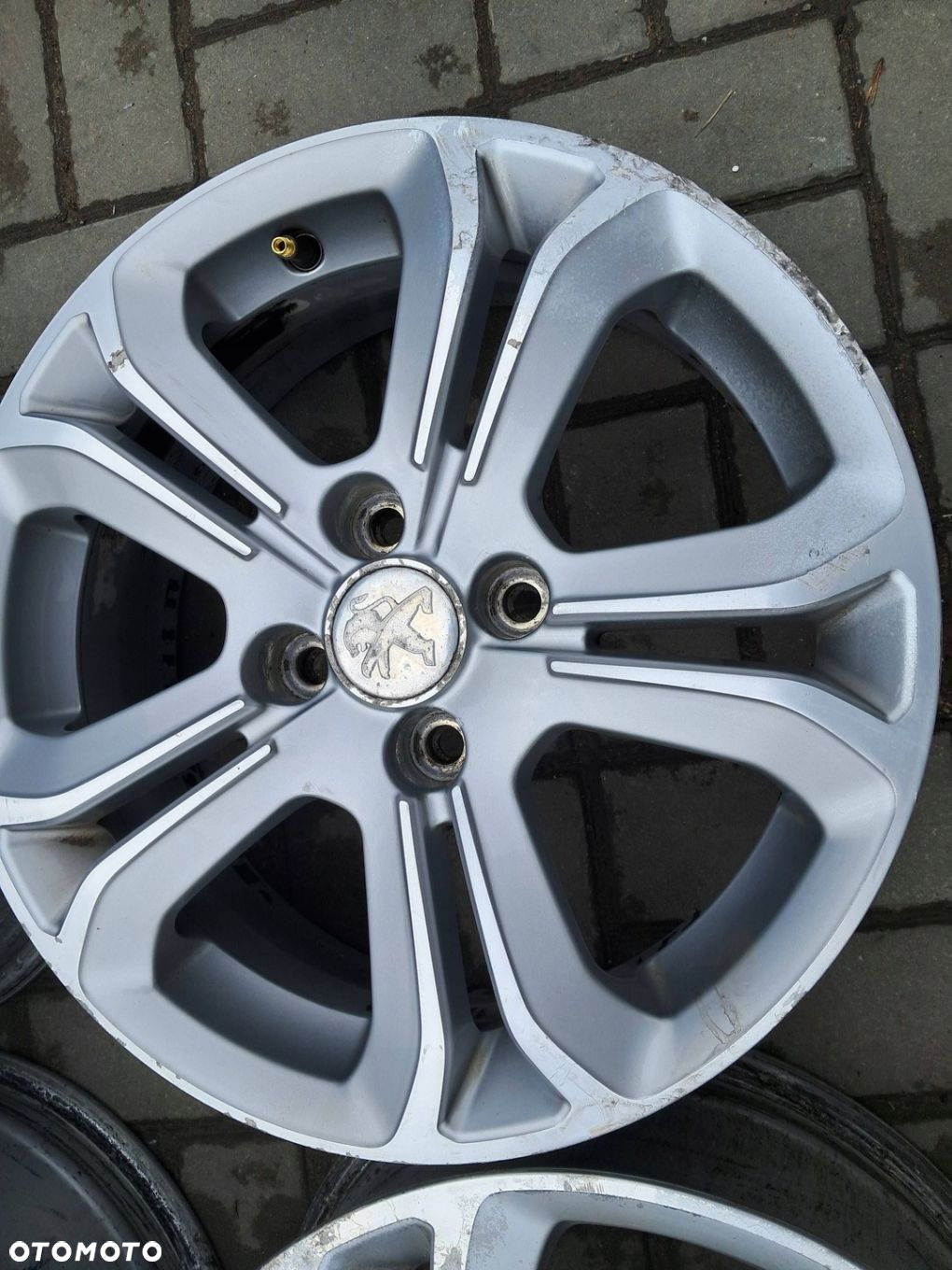 Peugeot 208 FELGI Aluminiowe 16" 9673773677 ET23 6" 4x108 - 2