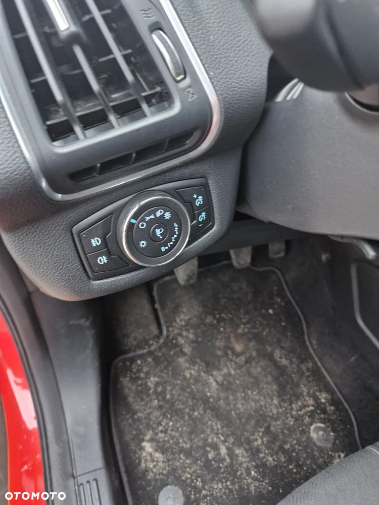 Ford B-MAX 1.6 TDCi Titanium X - 19