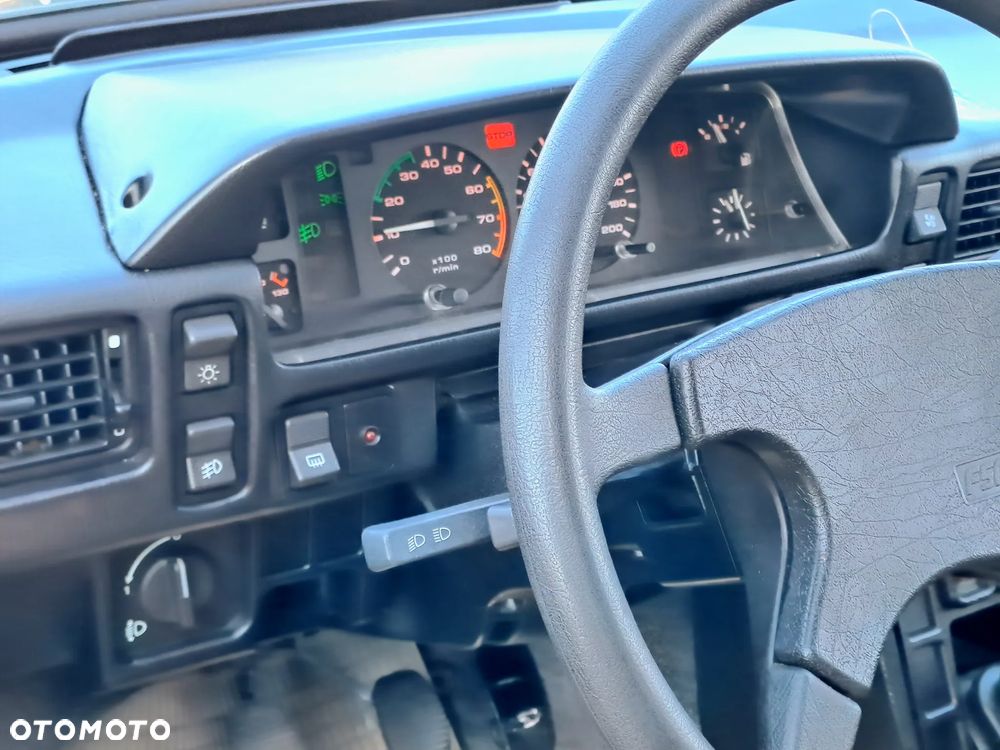 Polonez Caro - 12