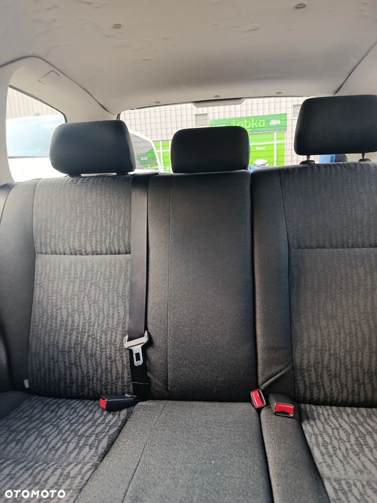 Toyota Corolla 1.4 VVT-i Base - 19