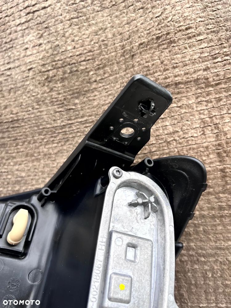 DACIA SANDERO STEPWAY III LOGAN III JOGGER 2020- LAMPA PRAWY PRZÓD PRAWA PRZEDNIA ORYGINAŁ VARROC 260109490R BRAK JEDNEGO UCHYWTU - 18