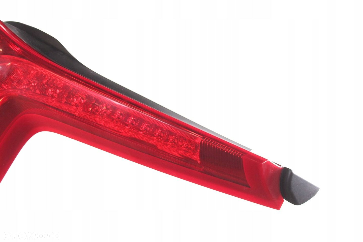 LAMPA TYŁ PRAWY PRAWA VOLVO V60 12r - 2