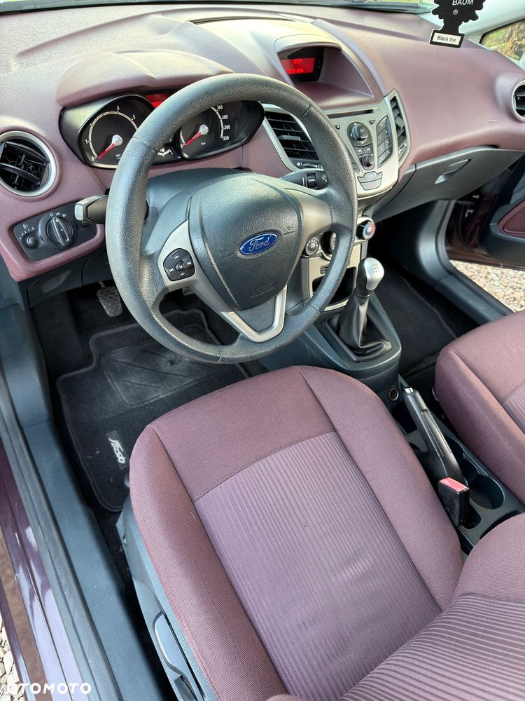 Ford Fiesta 1.25 Celebration - 8