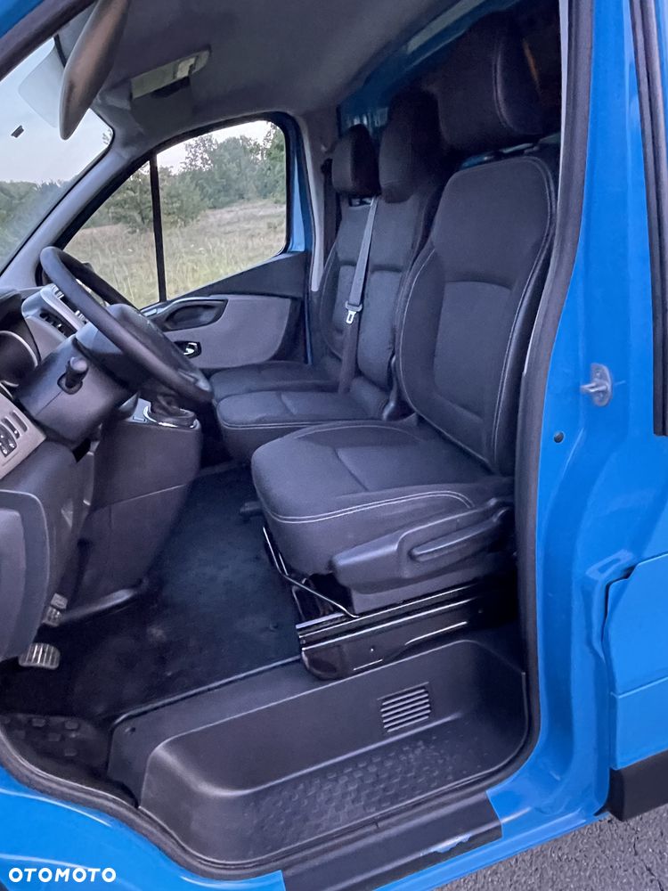 Renault Trafic - 22