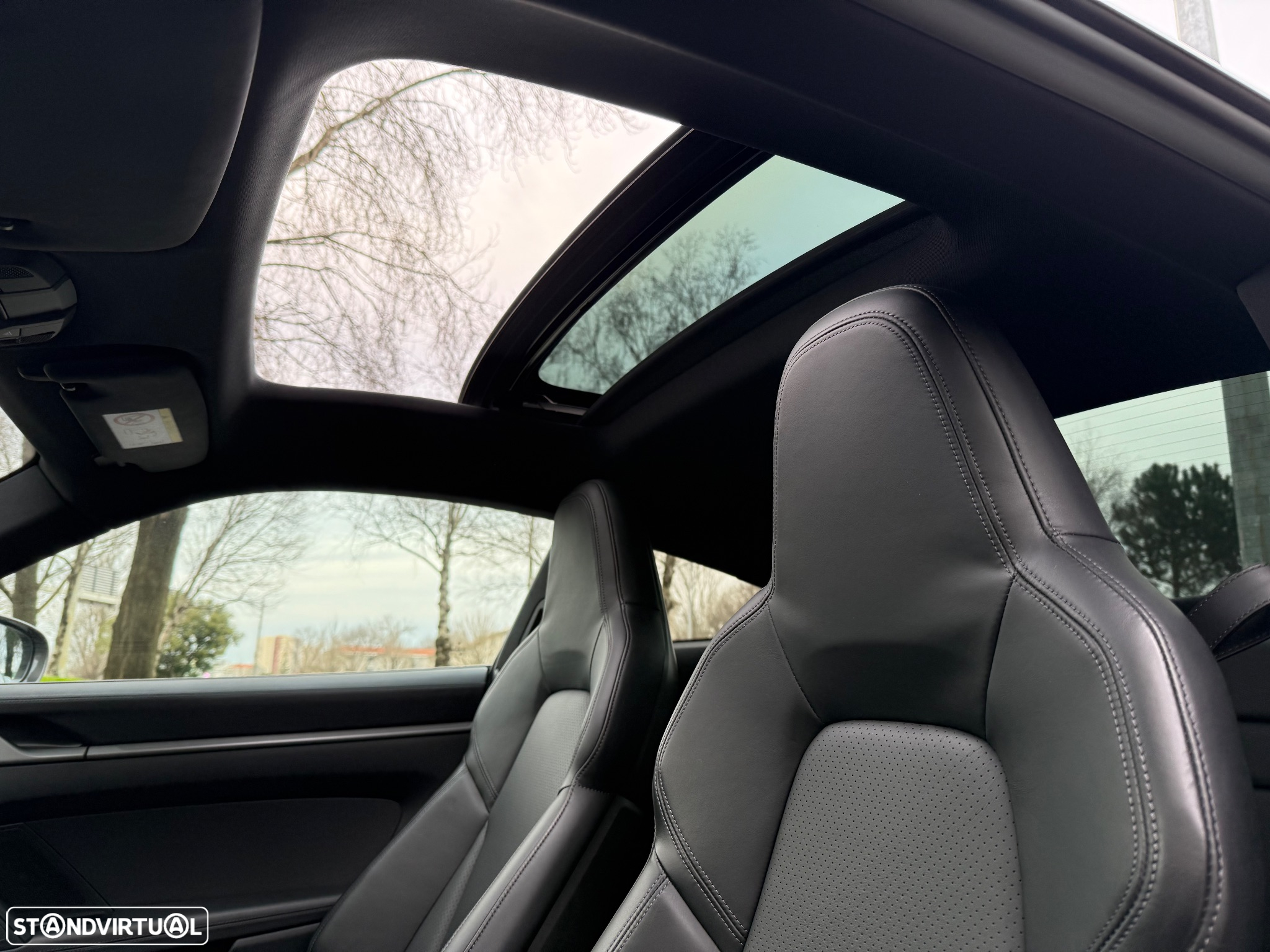 Porsche 911 (992) Carrera PDK - 45