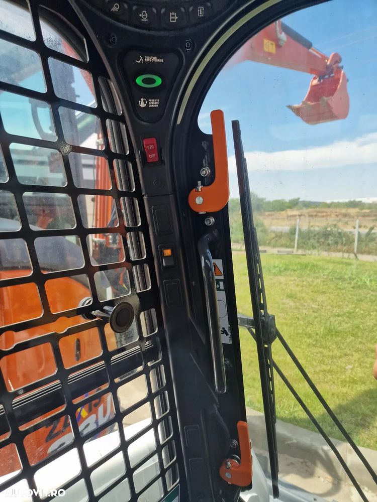 Bobcat S510, ANVELOPE PLINE, USA CABINA, AER CONDITIONAT, ridica 810kg, motor 55CP Kubota, Masa operatinalal 2,8t, L 3,4m x latime 1,75m x inaltime 1,95m, cupa 1mc, posibilitate leasing 41.900 EUR+Tva - 19