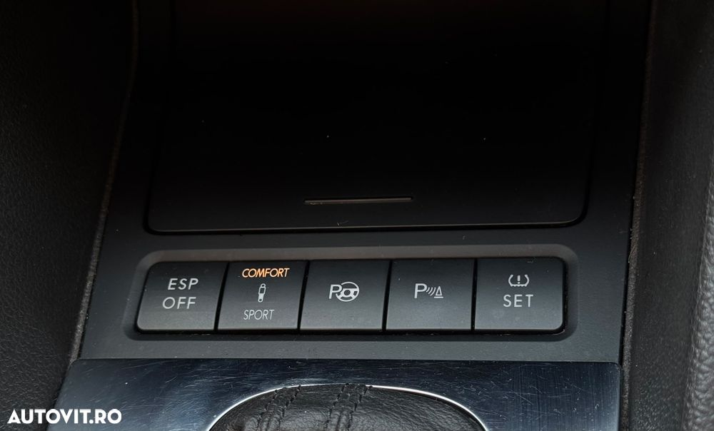 Volkswagen Golf - 31