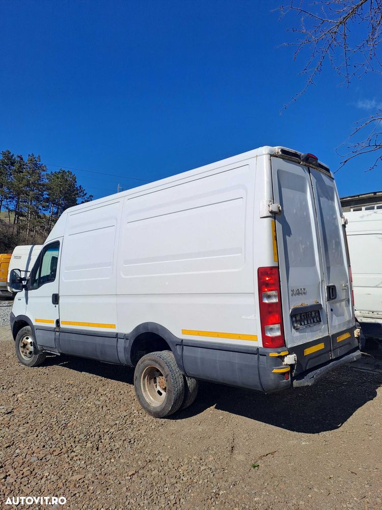 Dezmembrez Iveco 3.0 euro 5 an 2012 - 3