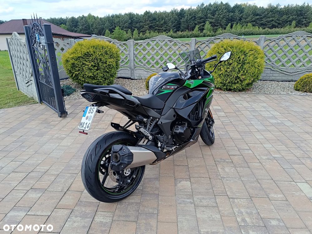 Kawasaki Ninja 1000 SX - 39