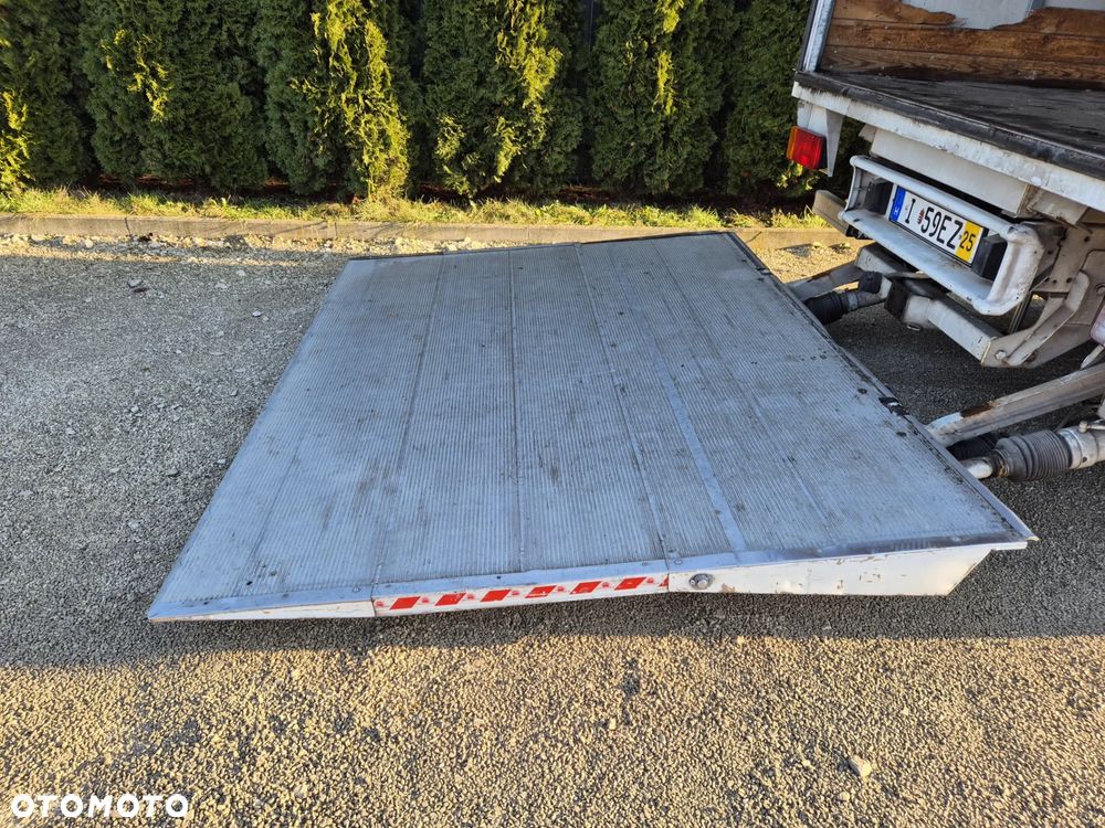 Kontener 8 palet Iveco winda Dhollandia 1500kg, boczne drzwi, stan bdb! - 7