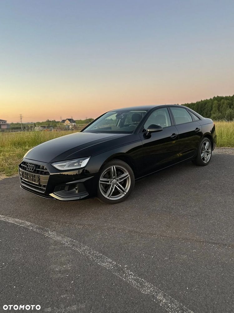 Audi A4 - 1