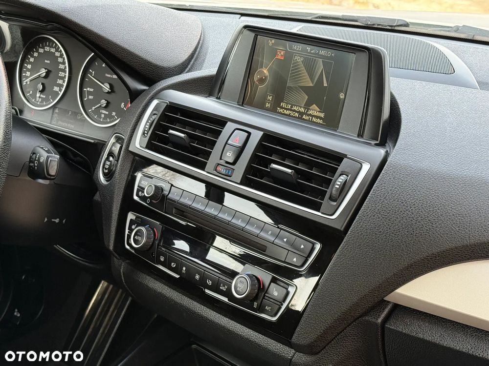 BMW Seria 1 118d - 23