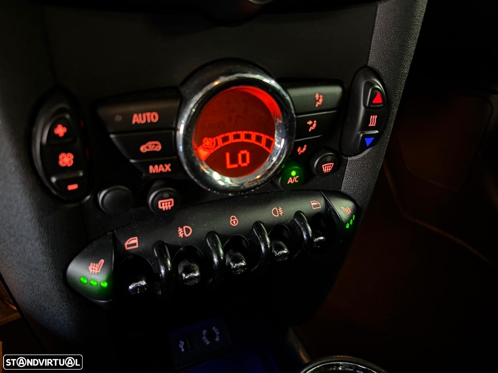 MINI 3 Portas One D - 16