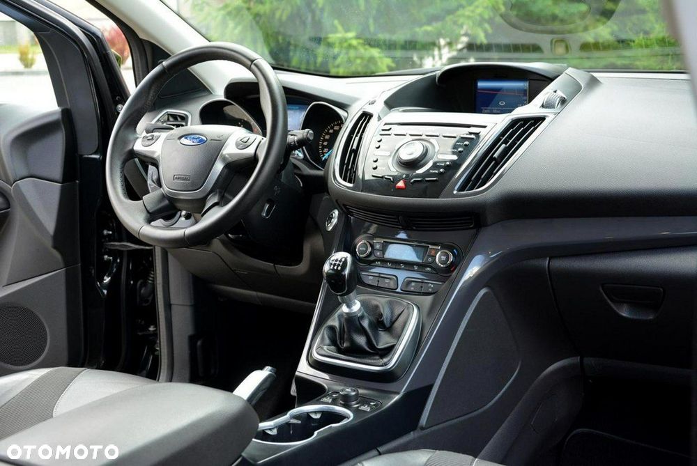 Ford Kuga 2.0 TDCi FWD Titanium - 18