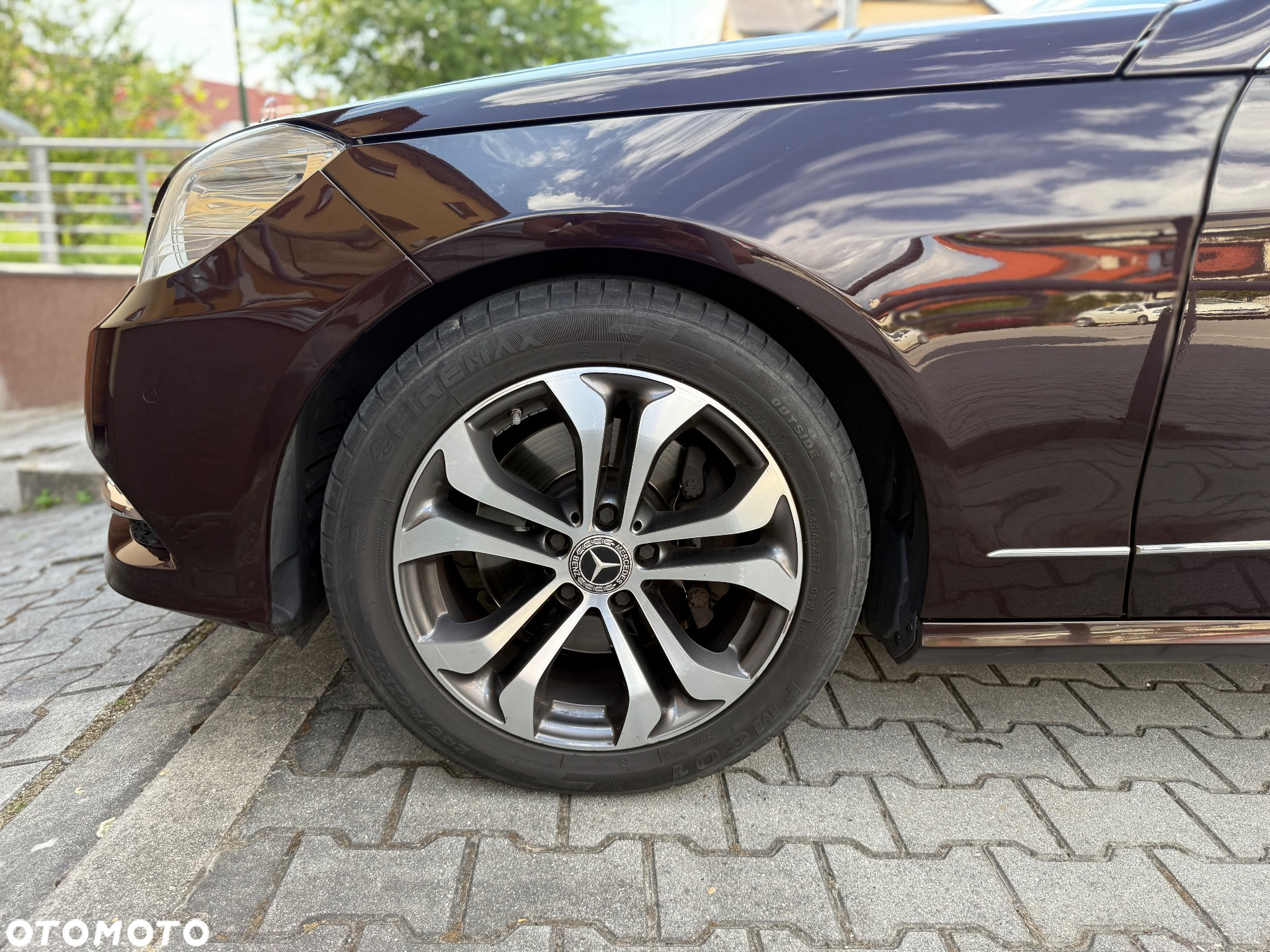 Mercedes-Benz Klasa E 250 T CDI DPF BlueEFFICIENCY Automatik Avantgarde - 36