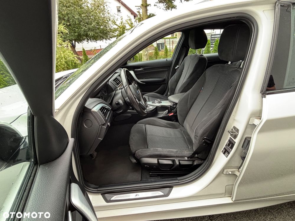 BMW Seria 1 120d Sport-Aut M Sport - 25