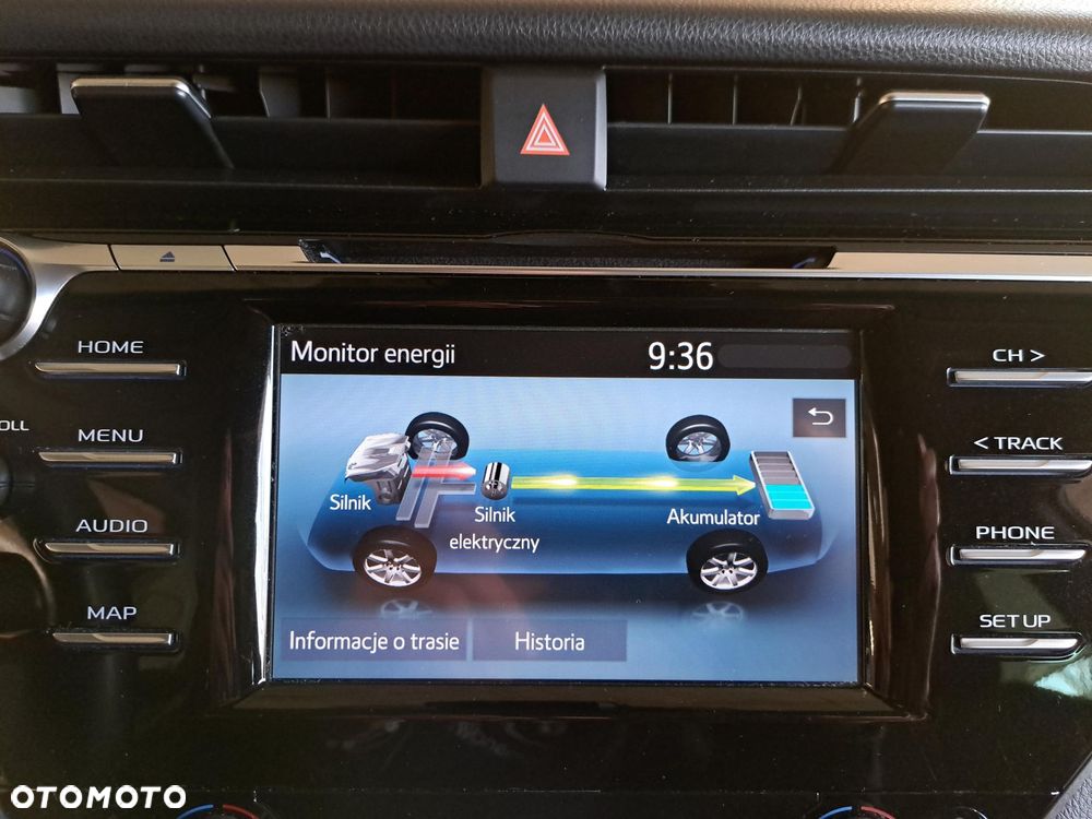 Toyota Camry 2.5 Hybrid Comfort CVT - 23