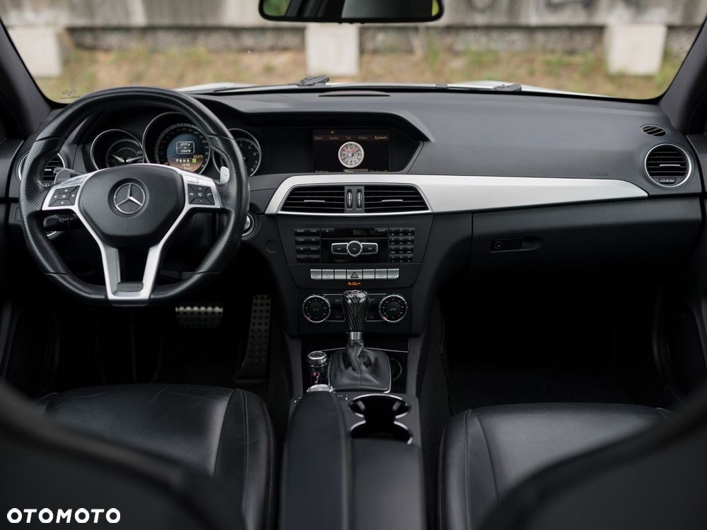 Mercedes-Benz Klasa C 63 AMG AMG SPEEDSHIFT MCT - 9