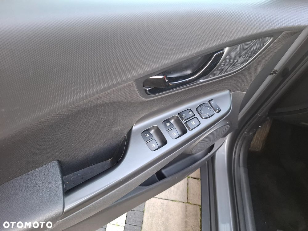 Hyundai Kona 1.6 GDI Hybrid Comfort DCT - 17