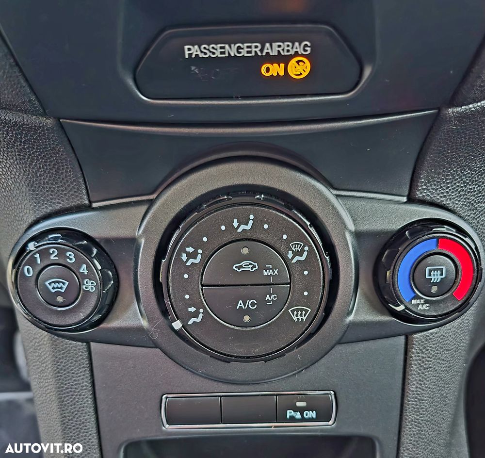 Ford Fiesta - 21